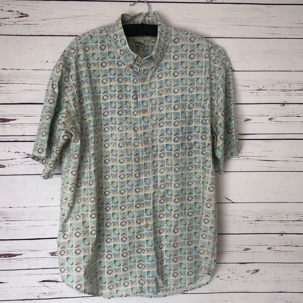 Natural issue men’s short sleeve button up